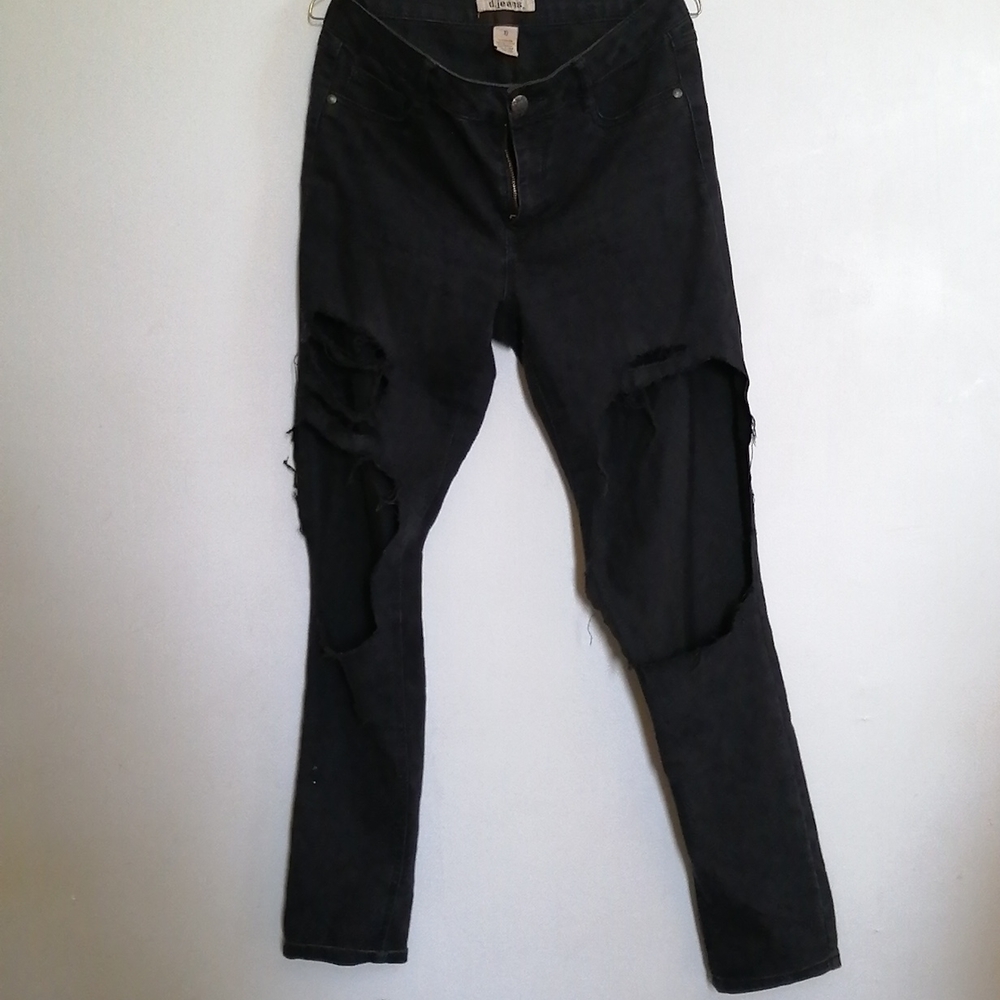 Ultra distressed D jeans
